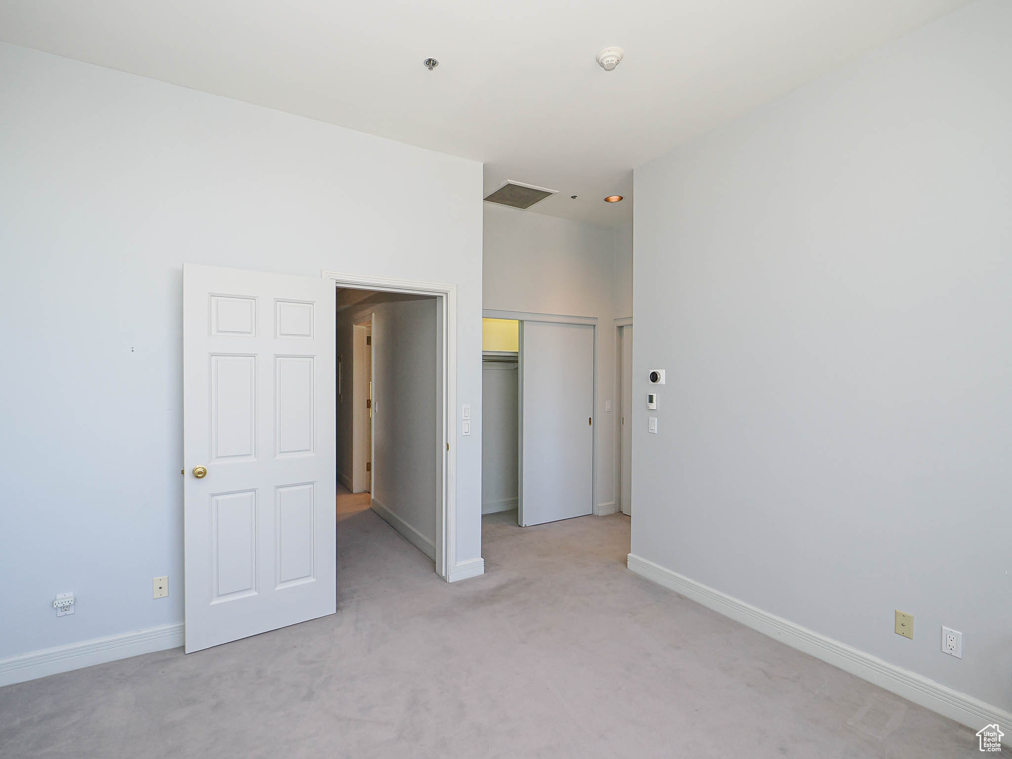 AMERICAN TOWERS CONDM - Residential