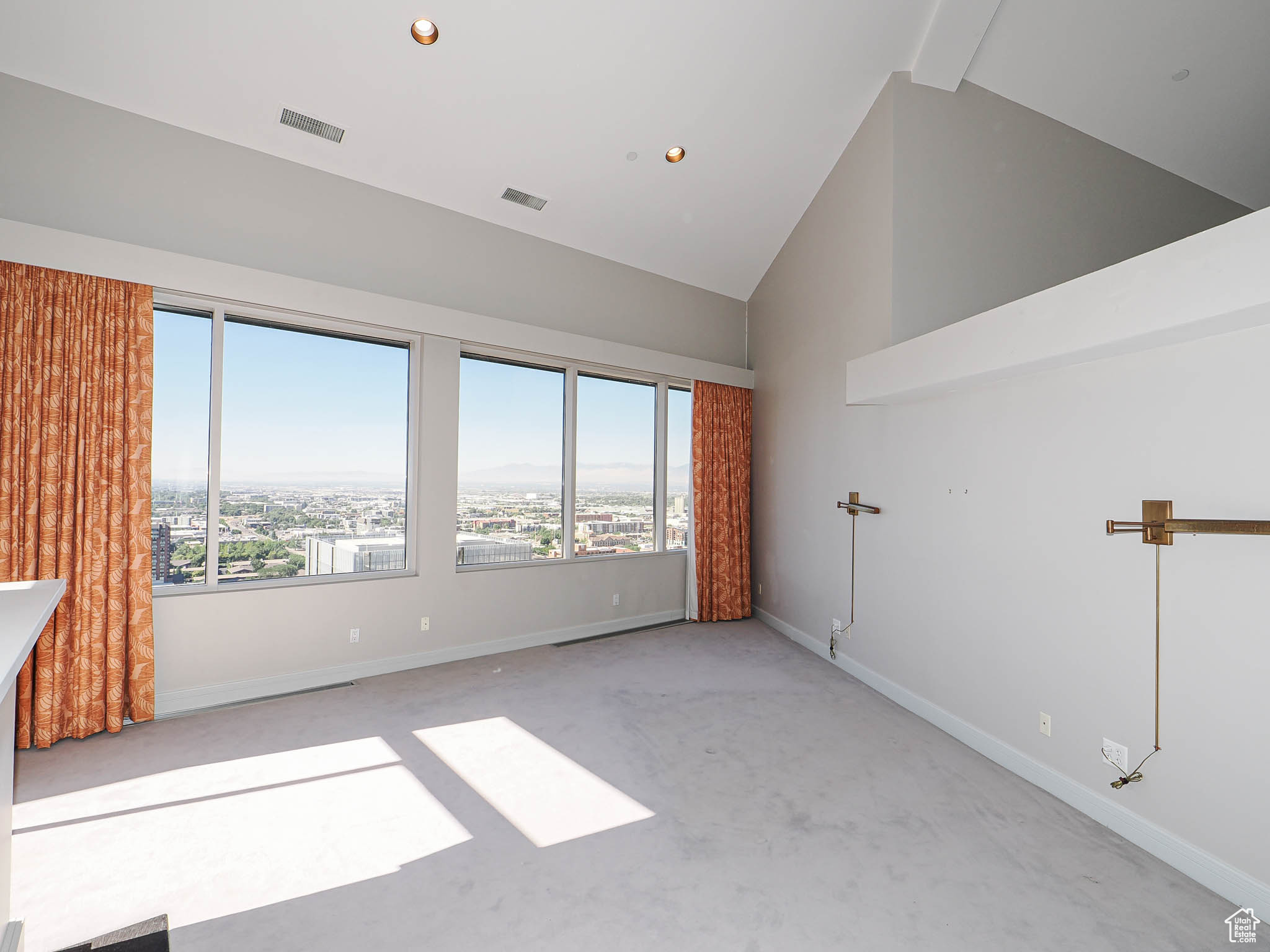 AMERICAN TOWERS CONDM - Residential