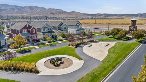 Tiny photo for 92 E LEGACY PKWY, Saratoga Springs, UT 84045 (MLS # 2100943)