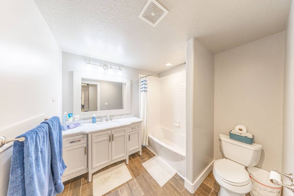 WOODLAND - Residential