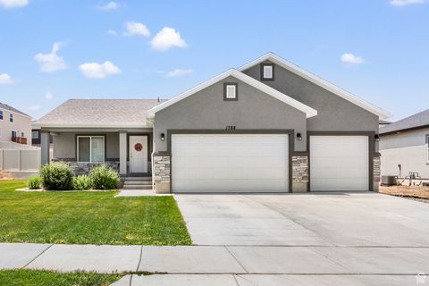 Photo of 1788 S LONGVIEW RD #161, Santaquin, UT 84655 (MLS # 2091067)