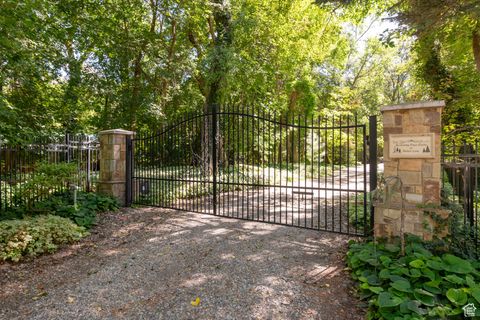 Photo of 2318 E WALKER LN, Holladay, UT 84117 (MLS # 2111366)