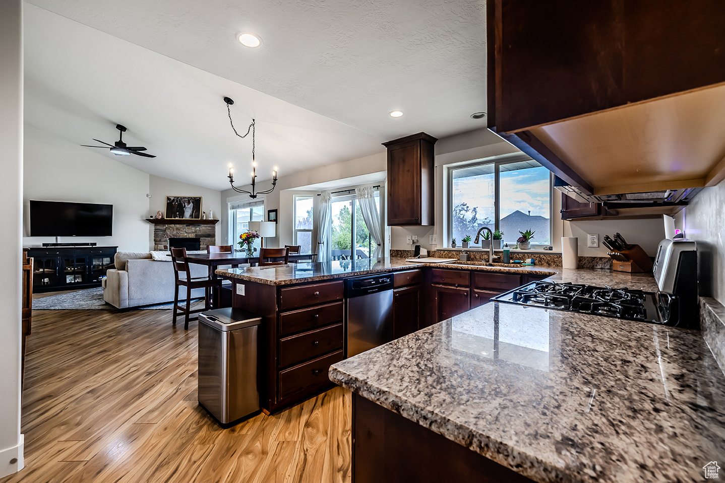 SAGE VALLEY - Residential