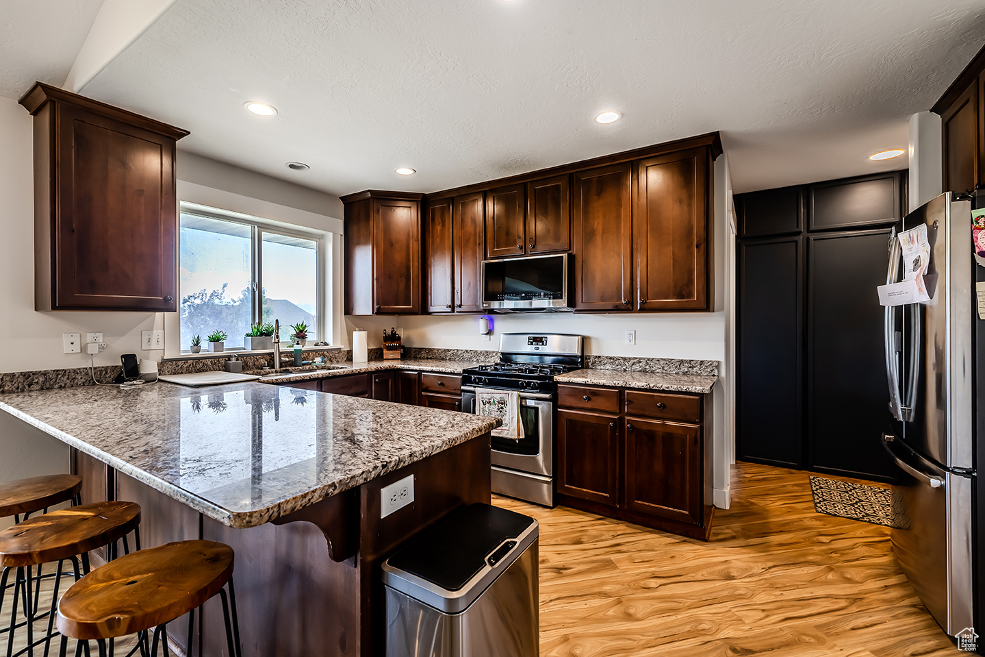 SAGE VALLEY - Residential