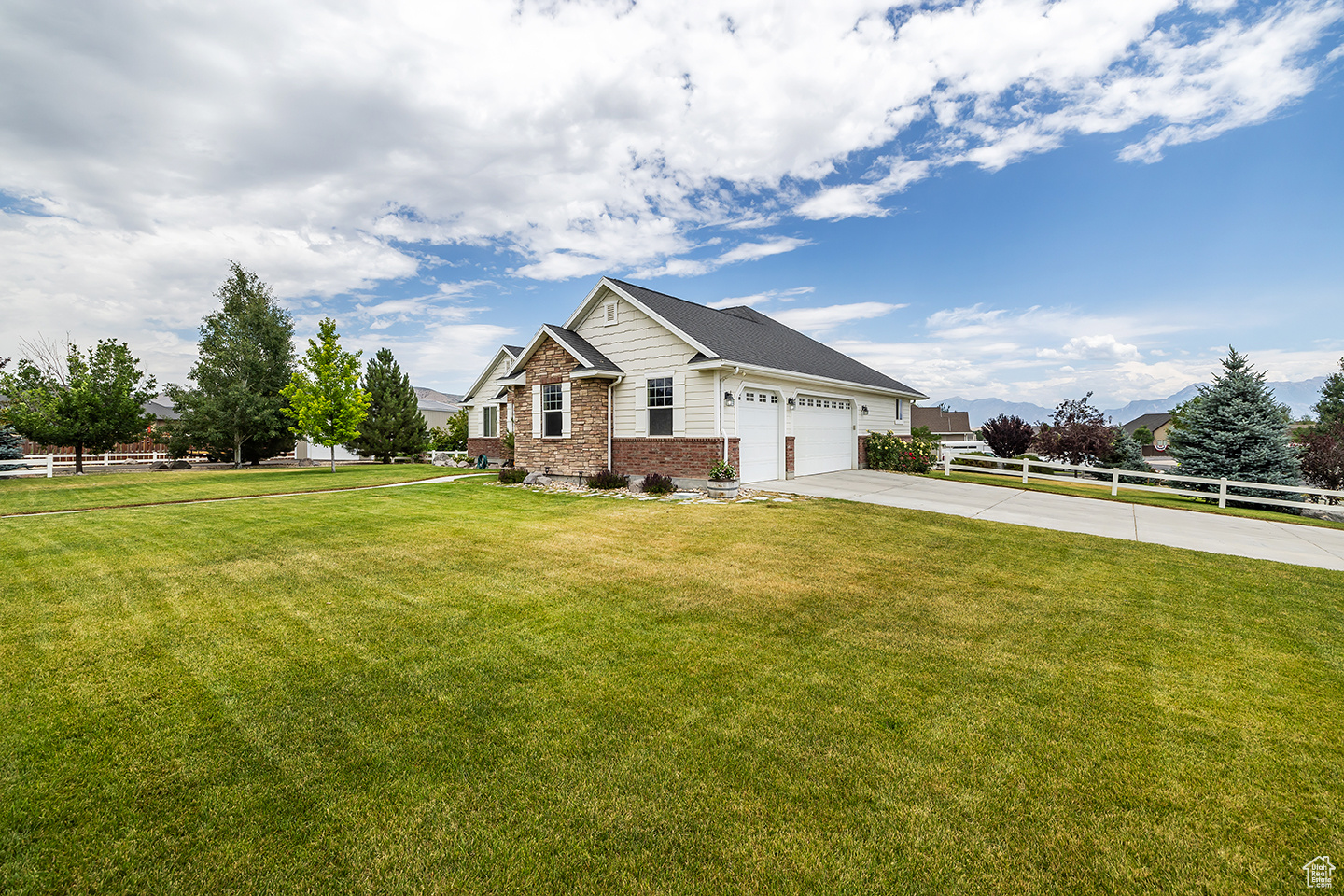 SAGE VALLEY - Residential