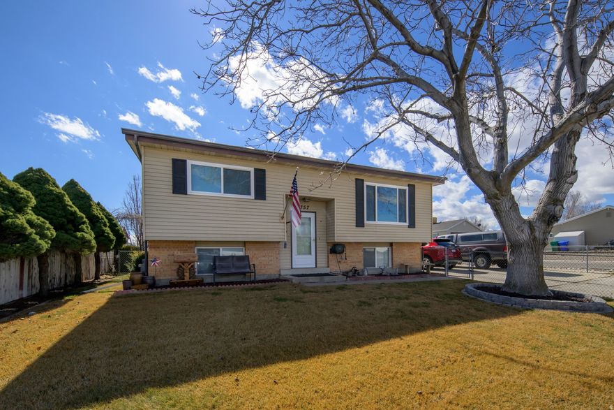 No Showings until Open House on Saturday, 3/7, 10am-1pm!  Welcome to this meticulously cared-for West Jordan Home!  This cozy family home features 3-bedrooms, 2-bathrooms,  a spacious family room, a newer roof, a newer High-Efficiency HVAC system, a water purification system, and a backyard that is a gardener's dream!  The back deck has plenty of space for those summer BBQs.  Square footage is provided as a courtesy; Buyer to verify all.