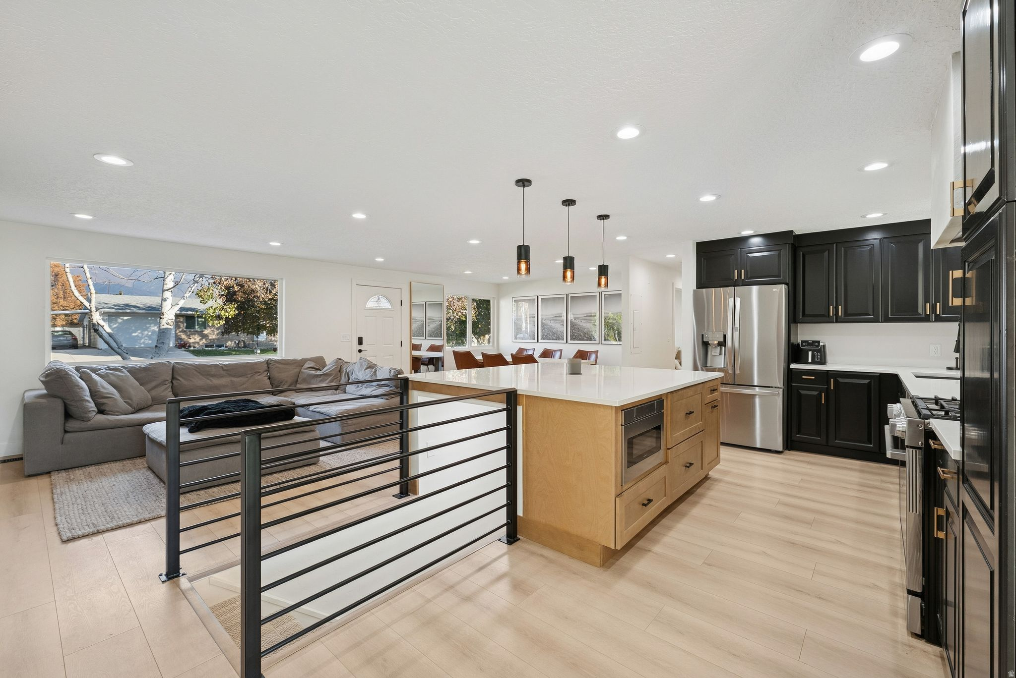 MIT-DEL ESTATES - Residential