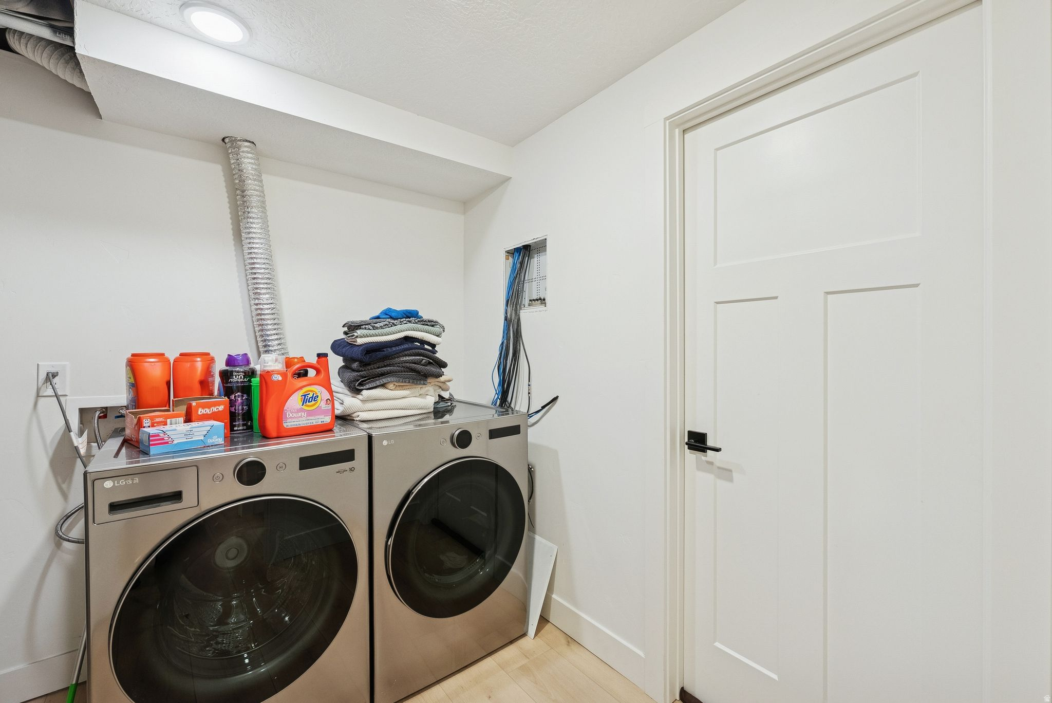 MIT-DEL ESTATES - Residential