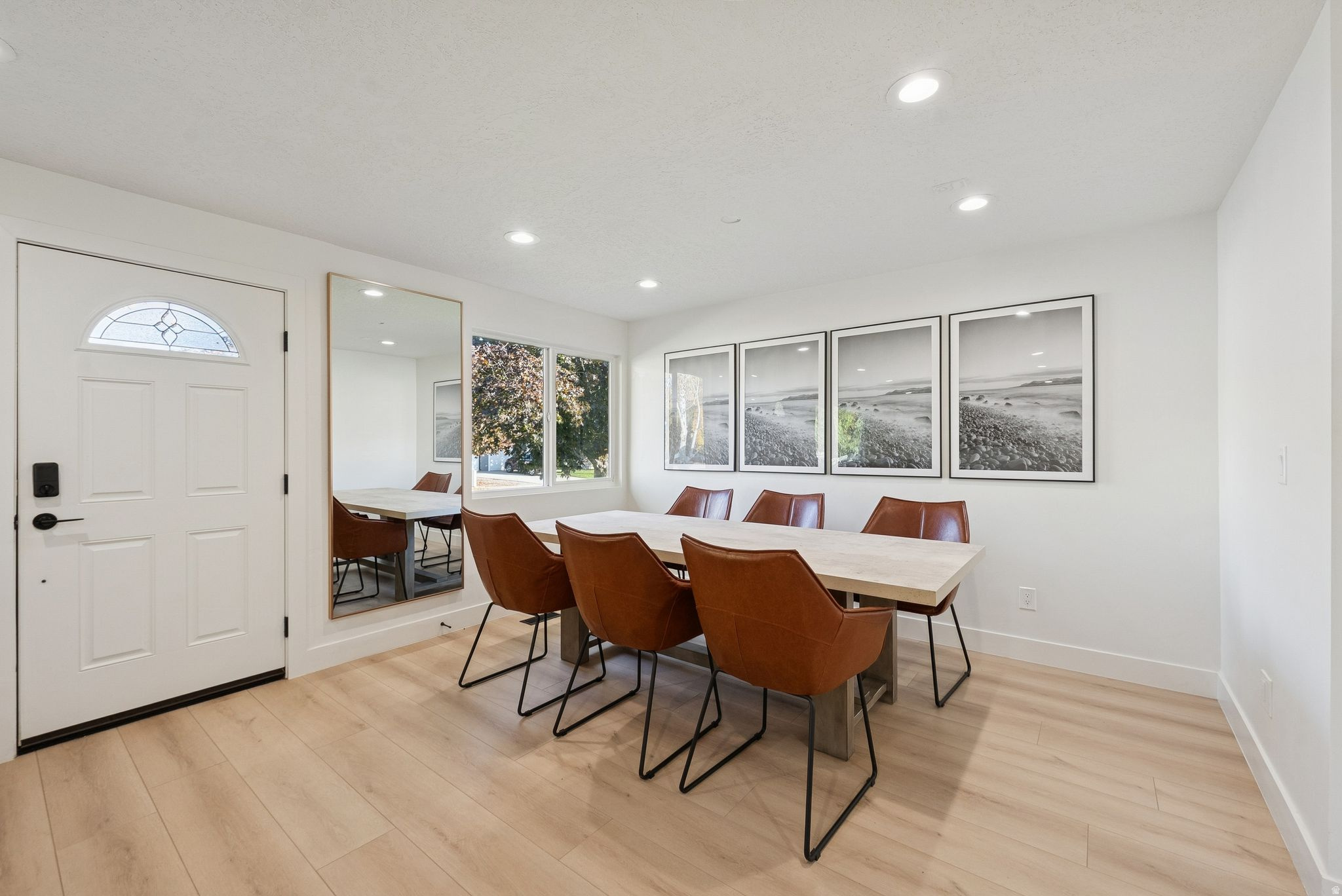 MIT-DEL ESTATES - Residential