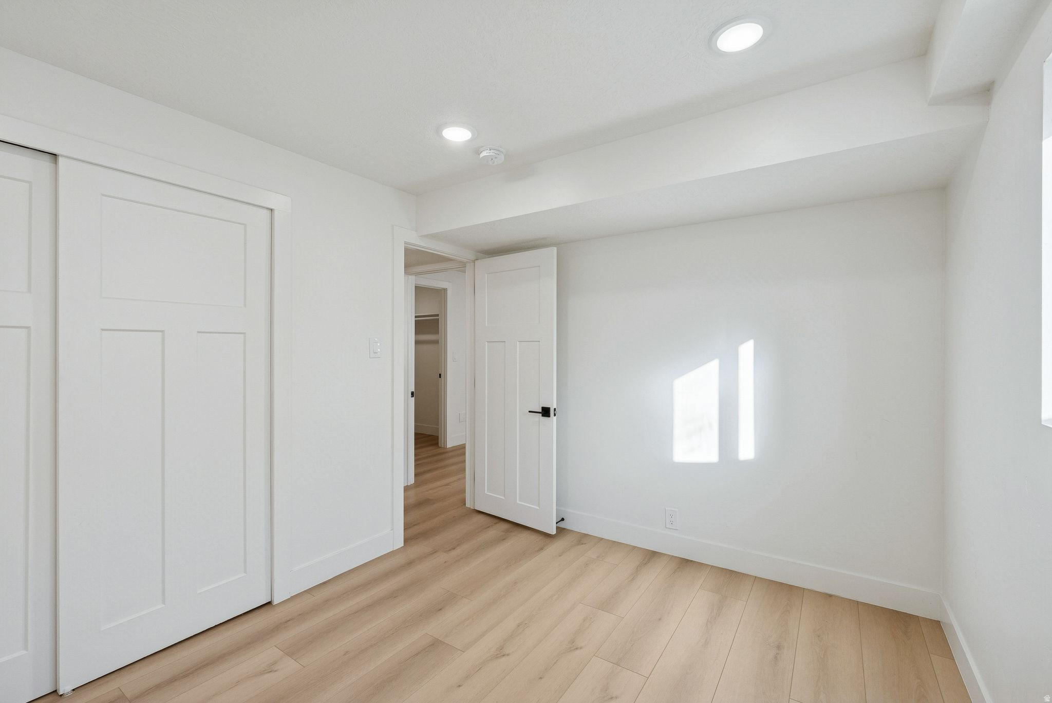 MIT-DEL ESTATES - Residential