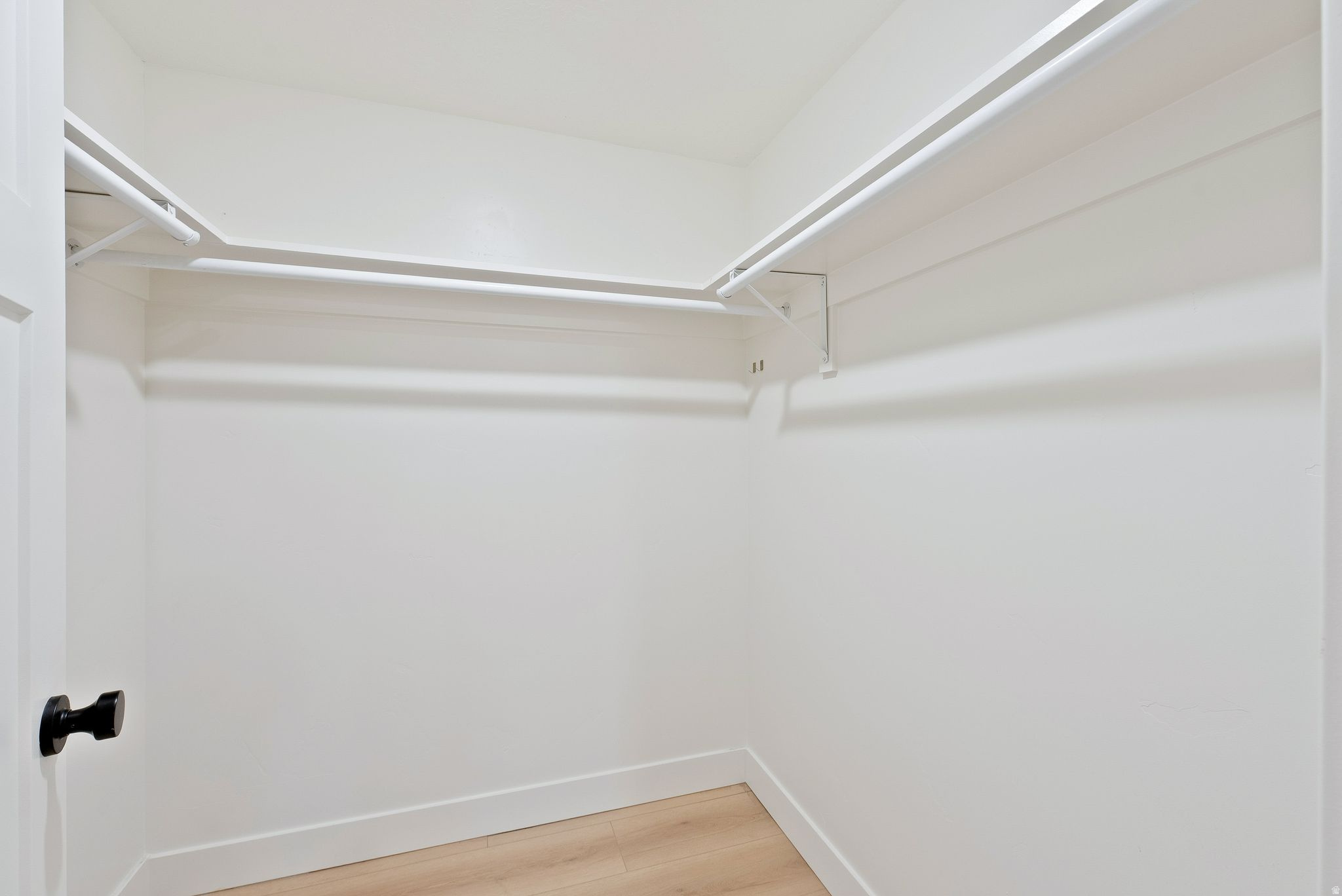 MIT-DEL ESTATES - Residential