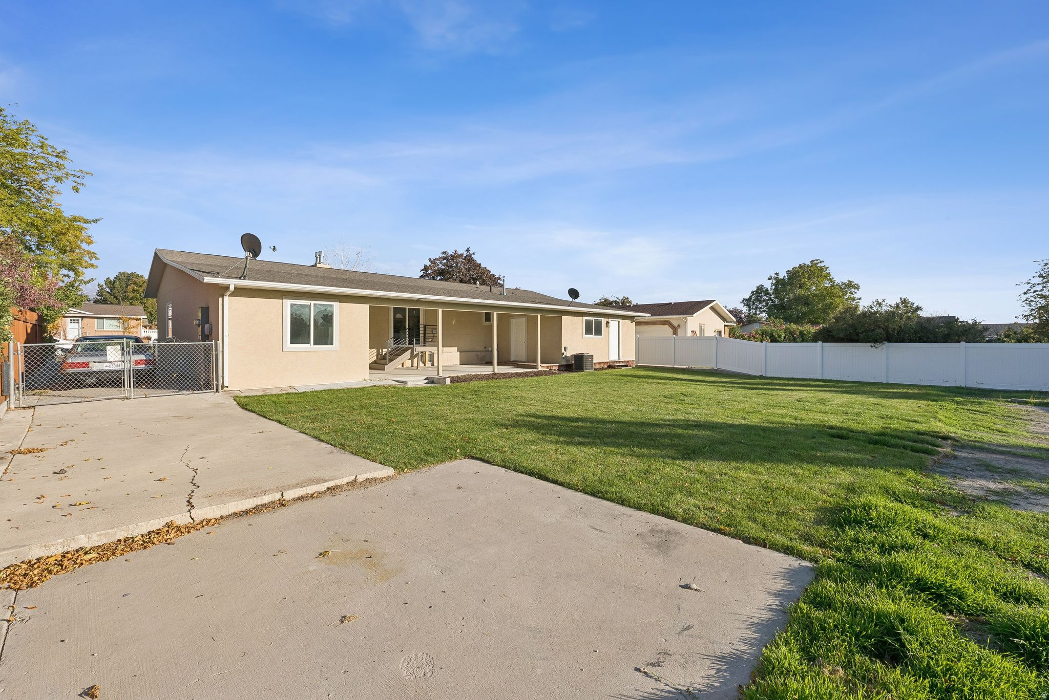 MIT-DEL ESTATES - Residential