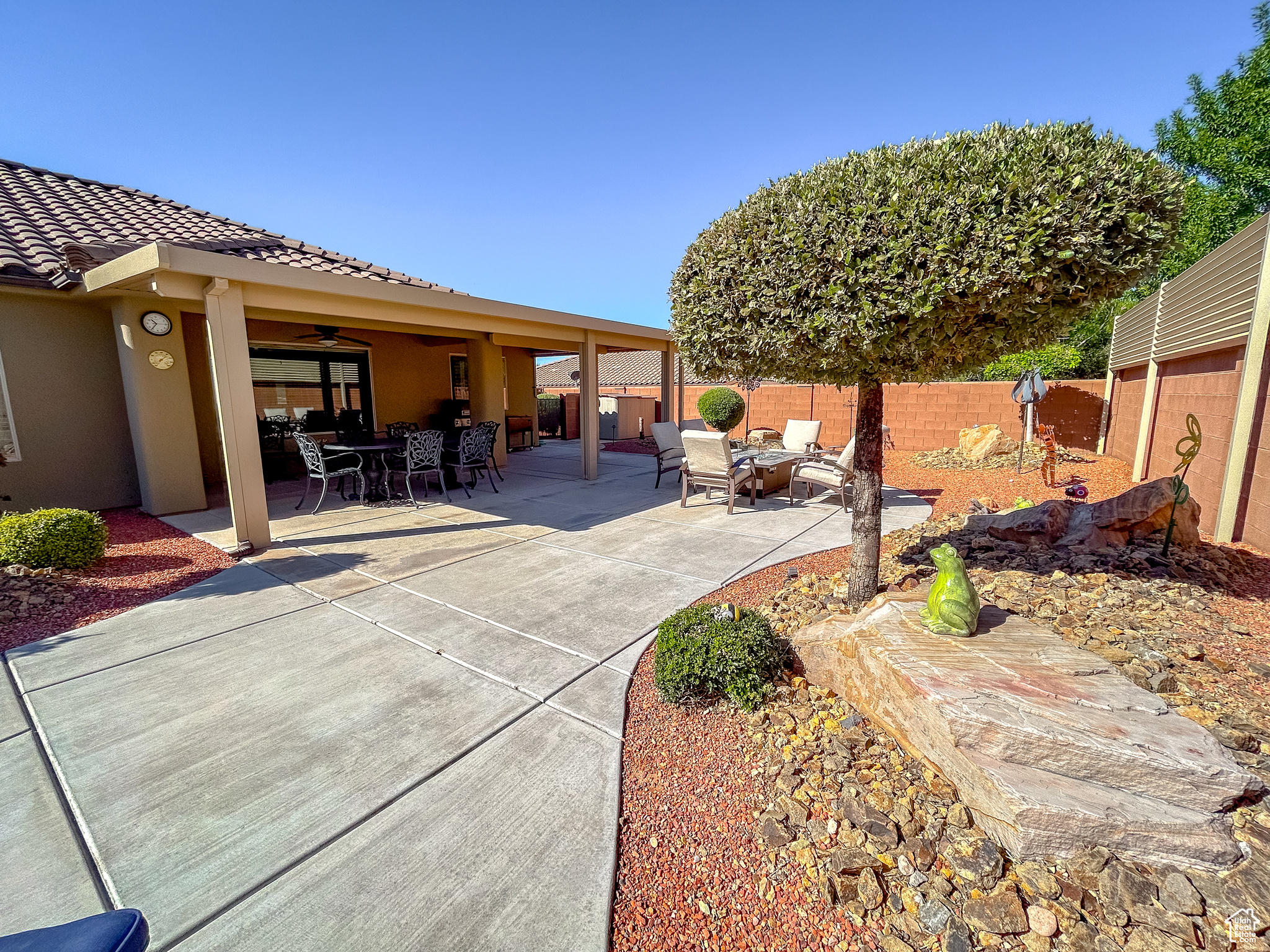 ROCK HAMPTON SUB PH 2 - Residential
