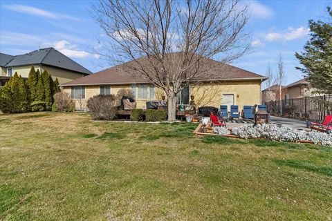 Tiny photo for 3645 W AUGUSTA DR, Syracuse, UT 84075 (MLS # 2142083)