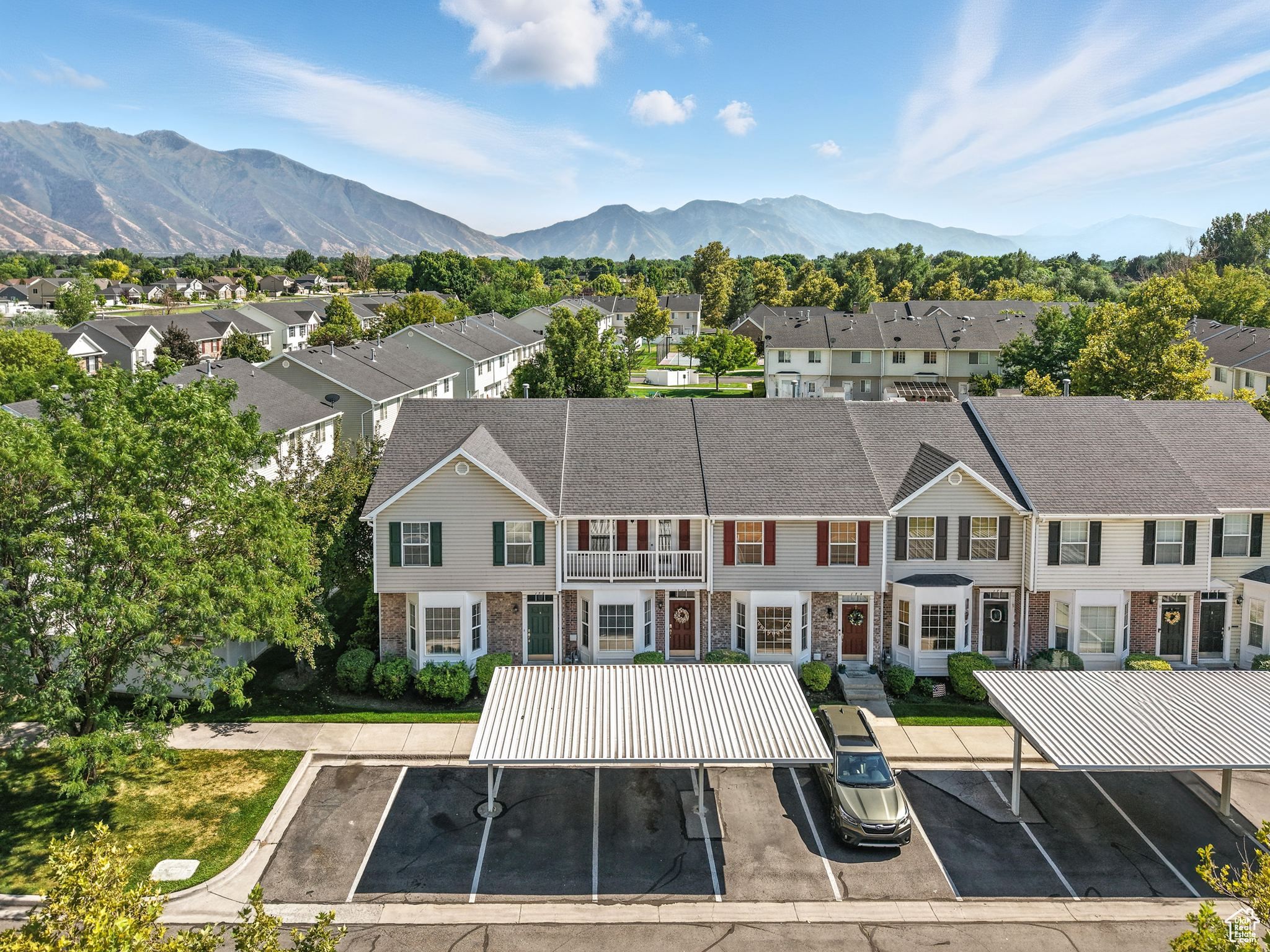 THE WILLOWS - Residential