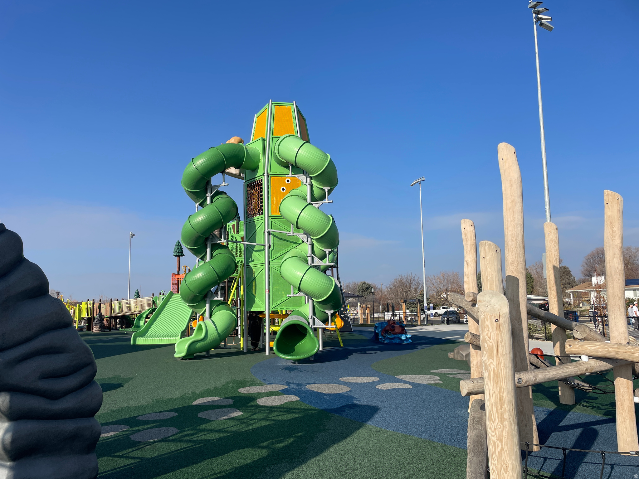 VALLEY CREST - Residential