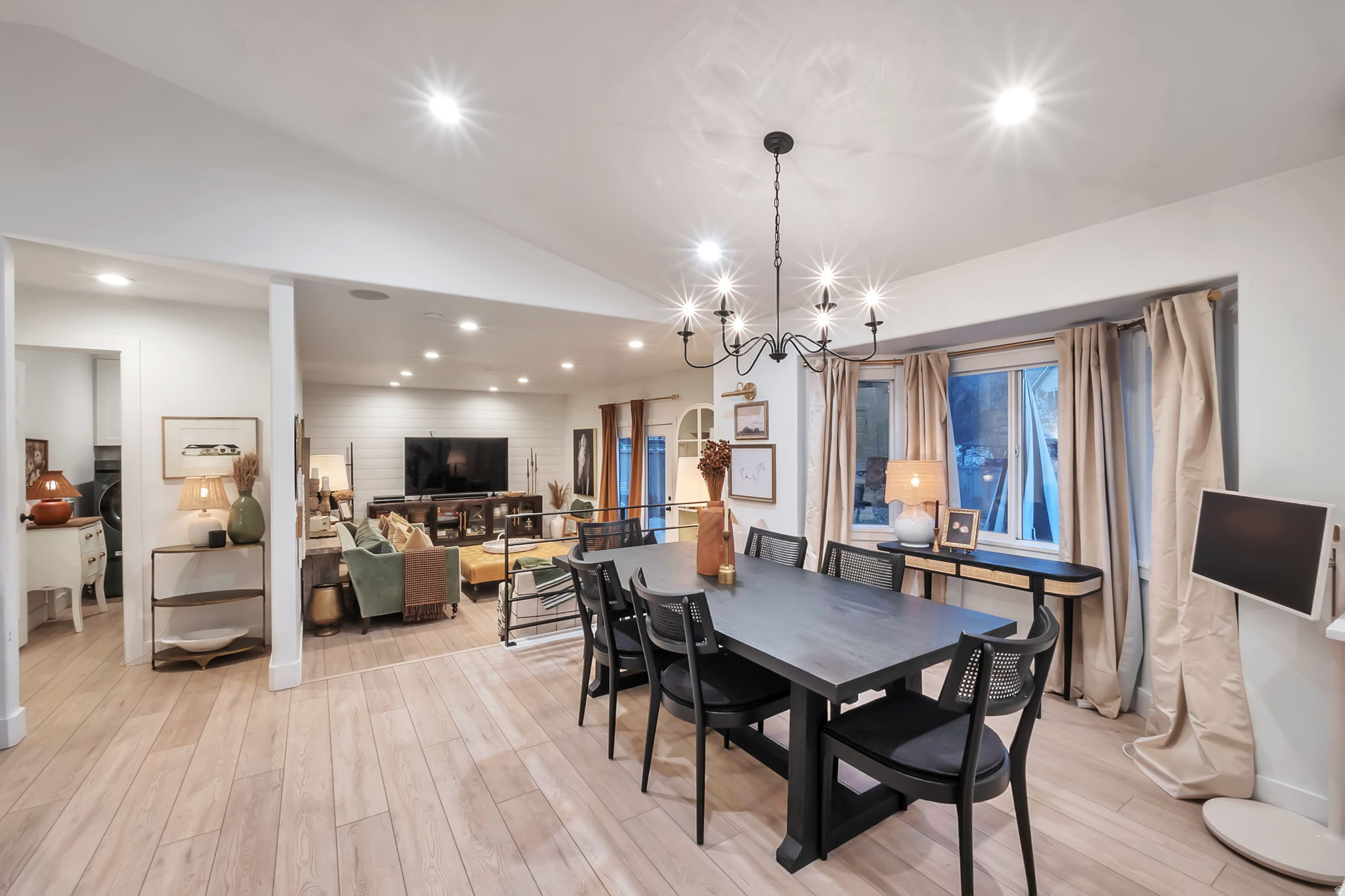 VALLEY CREST - Residential