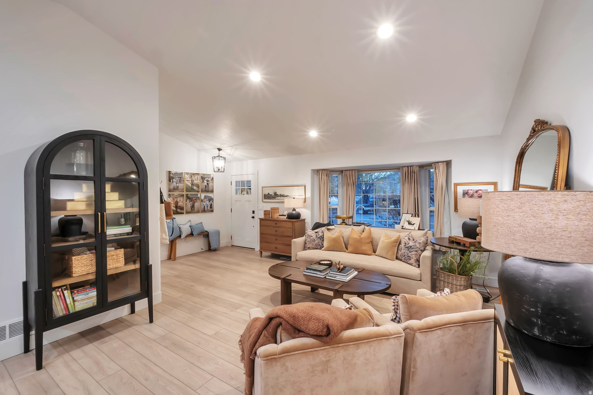 VALLEY CREST - Residential