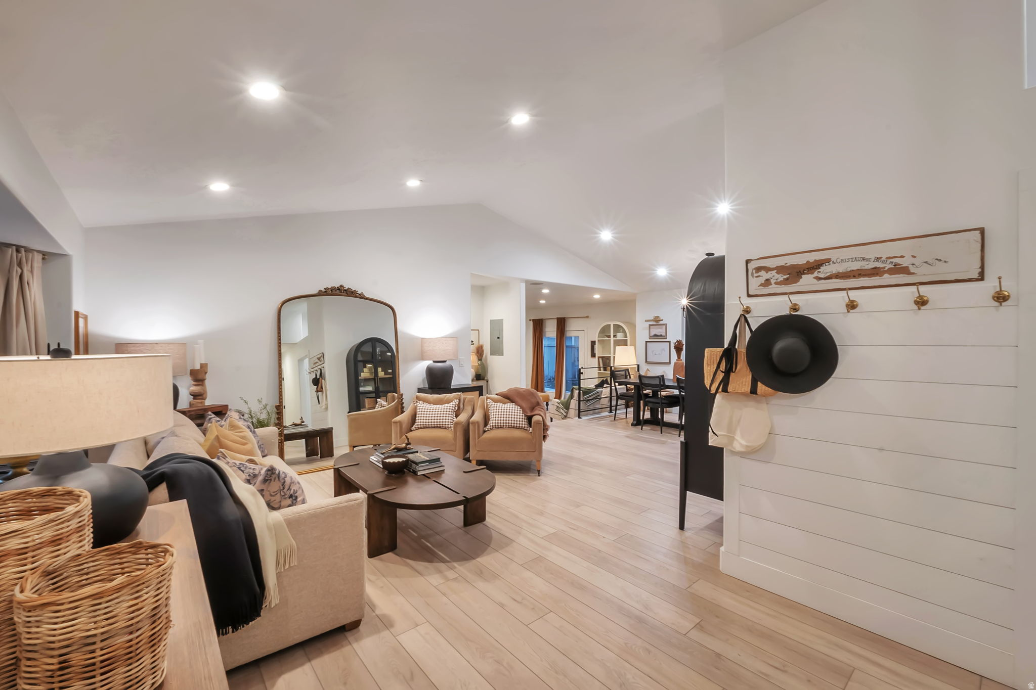 VALLEY CREST - Residential