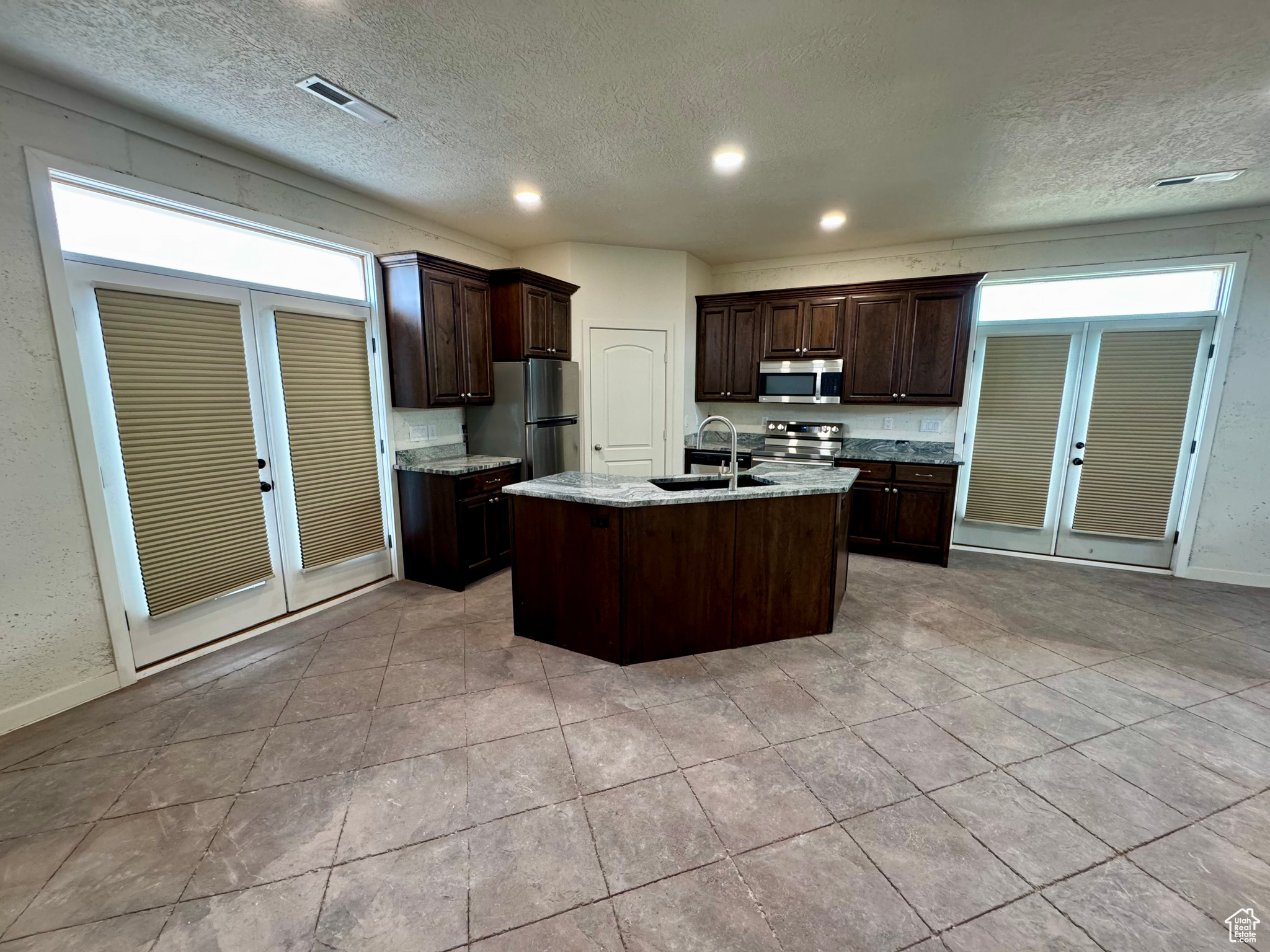 UINTAH VIEW RANCHES - Residential