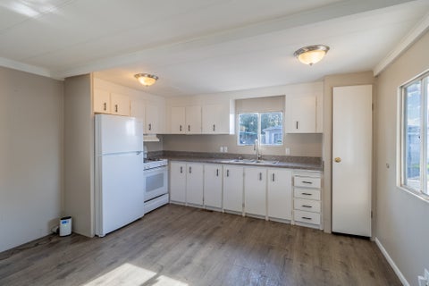 Mobile Home For Sale - 3023 Constitution Dr<br/> West Valley City, UT 84119