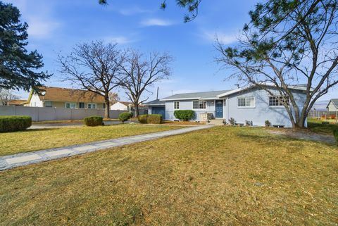 Tiny photo for 1637 E STAKER WAY, Cottonwood Heights, UT 84121 (MLS # 2124896)