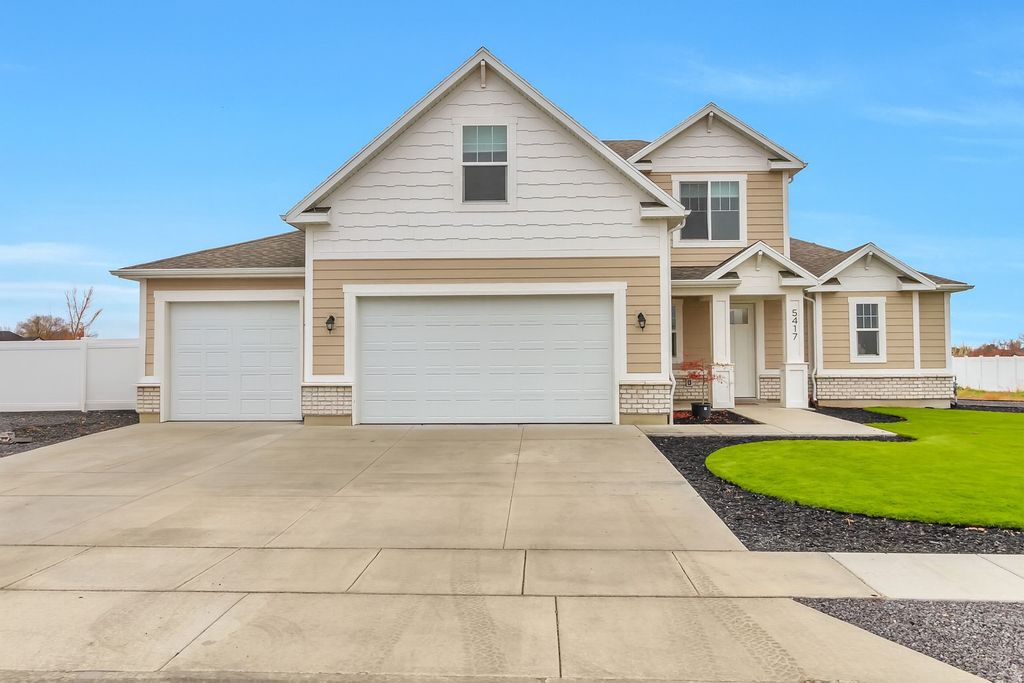 Photo of 5417 W 3850 S, Hooper, UT 84315 (MLS # 2168549)