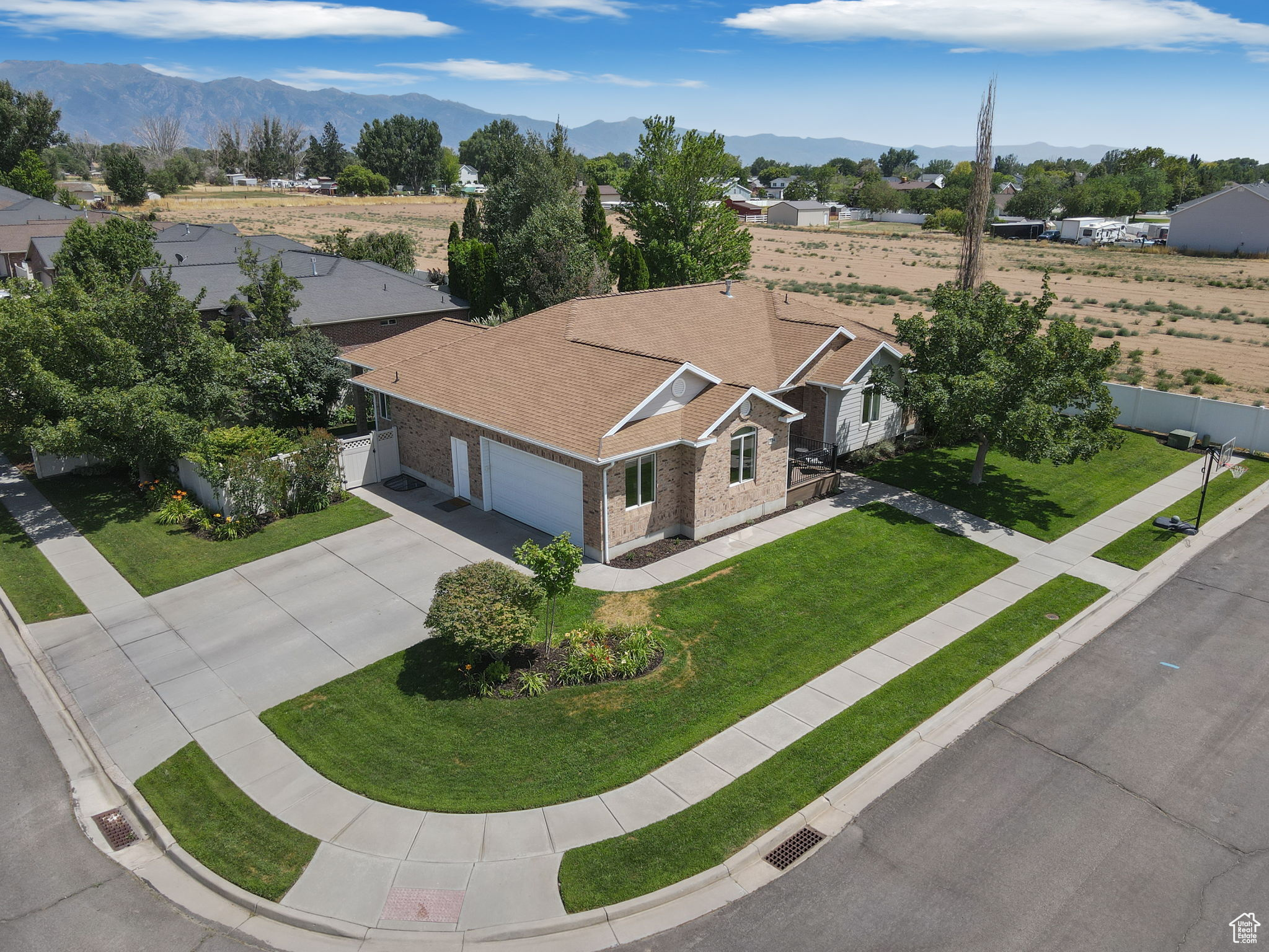 THE RANGE - Residential