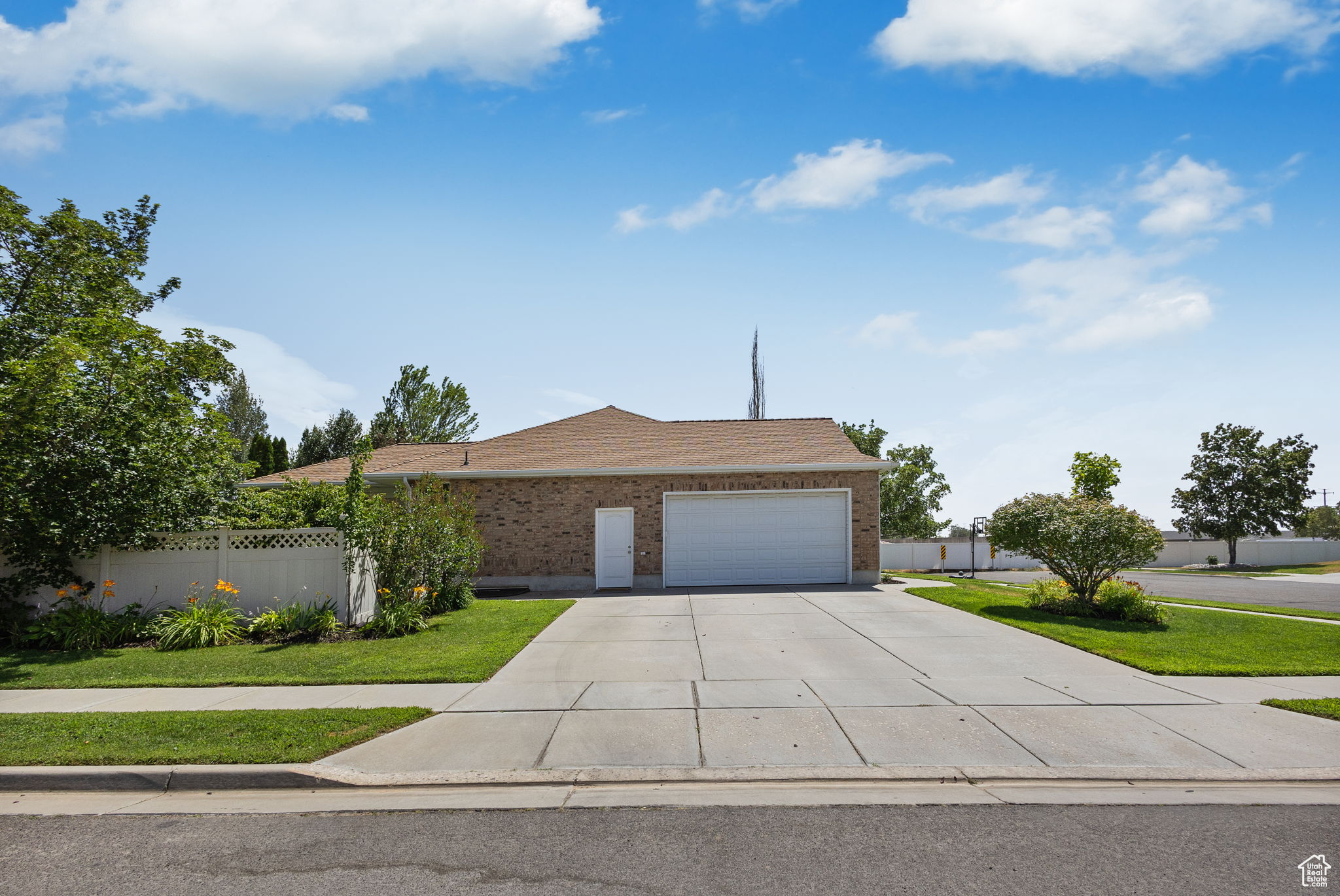 THE RANGE - Residential