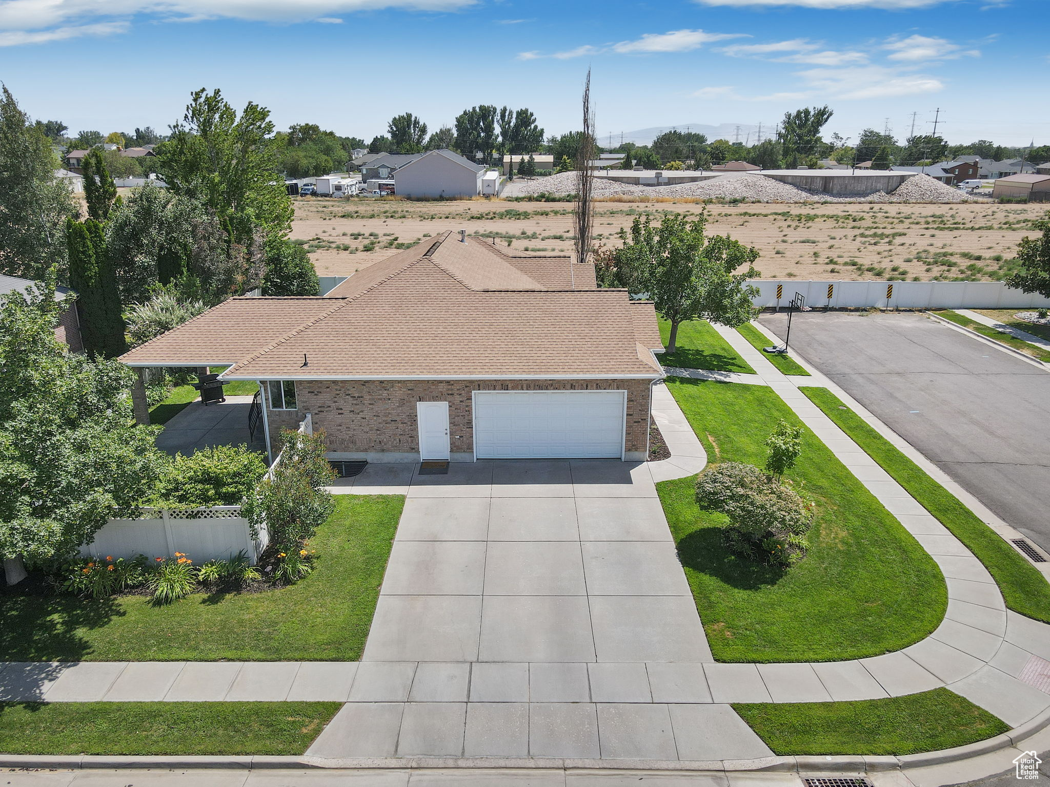 THE RANGE - Residential