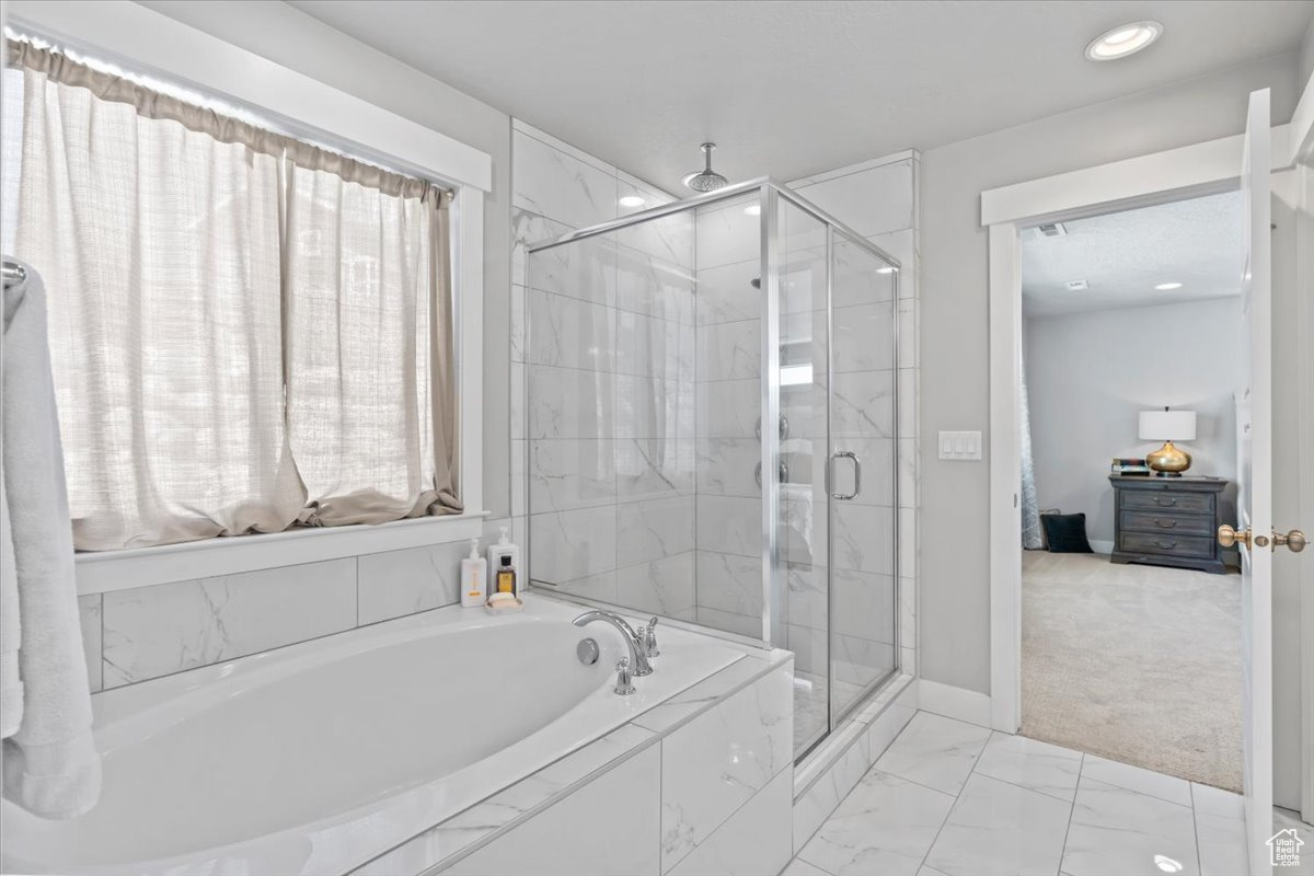 FOX HOLLOW - Residential