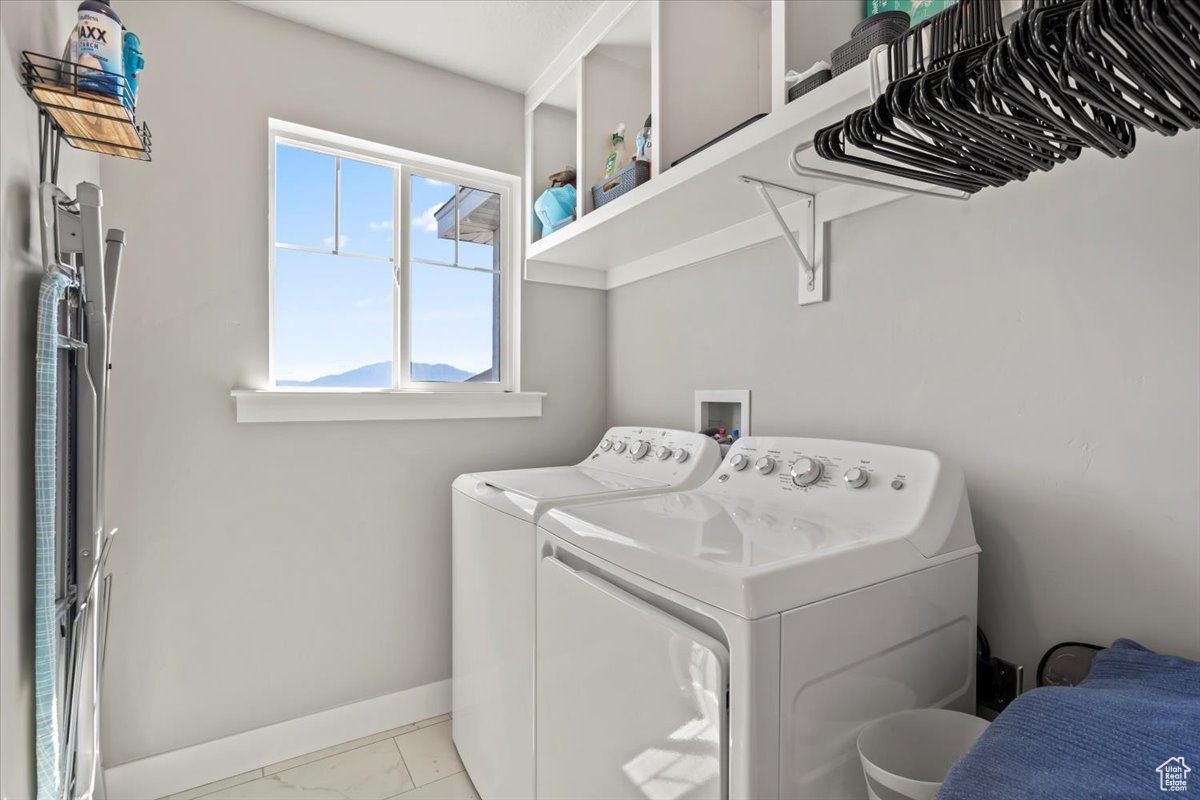 FOX HOLLOW - Residential