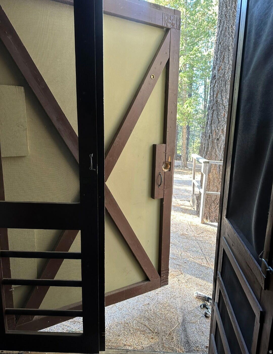 CAL-NEV-ARI EST AMD - Land