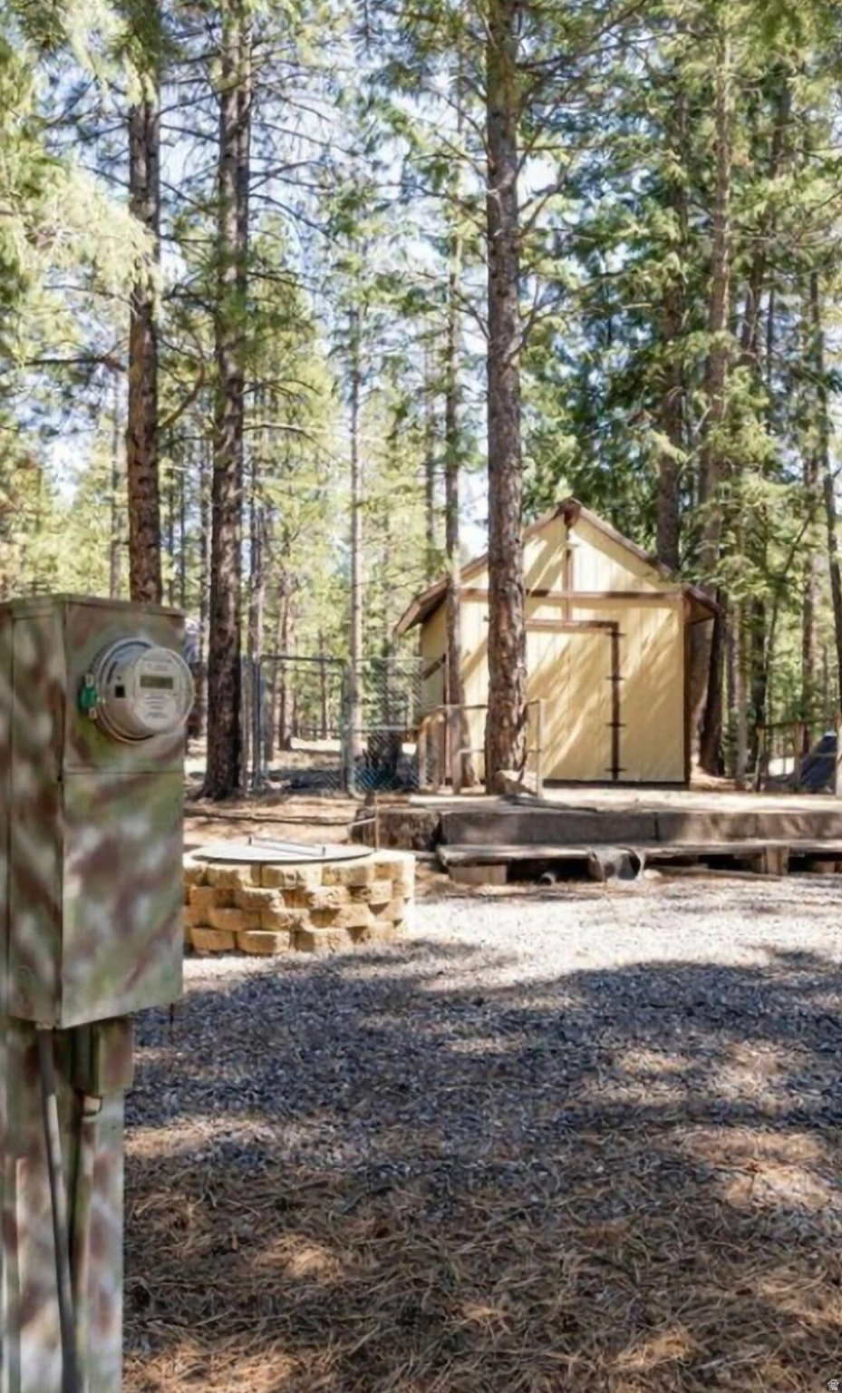 CAL-NEV-ARI EST AMD - Land