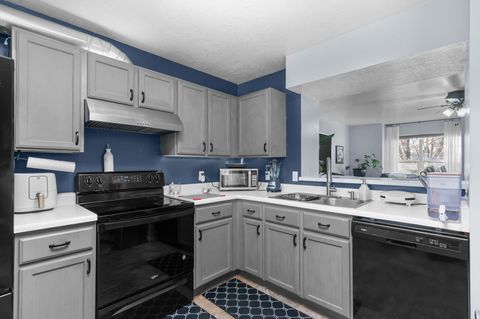 Tiny photo for 1294 GLENGYLE CT, Murray, UT 84123 (MLS # 2135905)