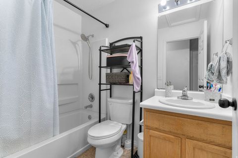 Tiny photo for 1294 GLENGYLE CT, Murray, UT 84123 (MLS # 2135905)