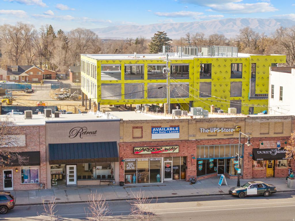 Photo of 236 S MAIN ST, Springville, UT 84663 (MLS # 2136150)