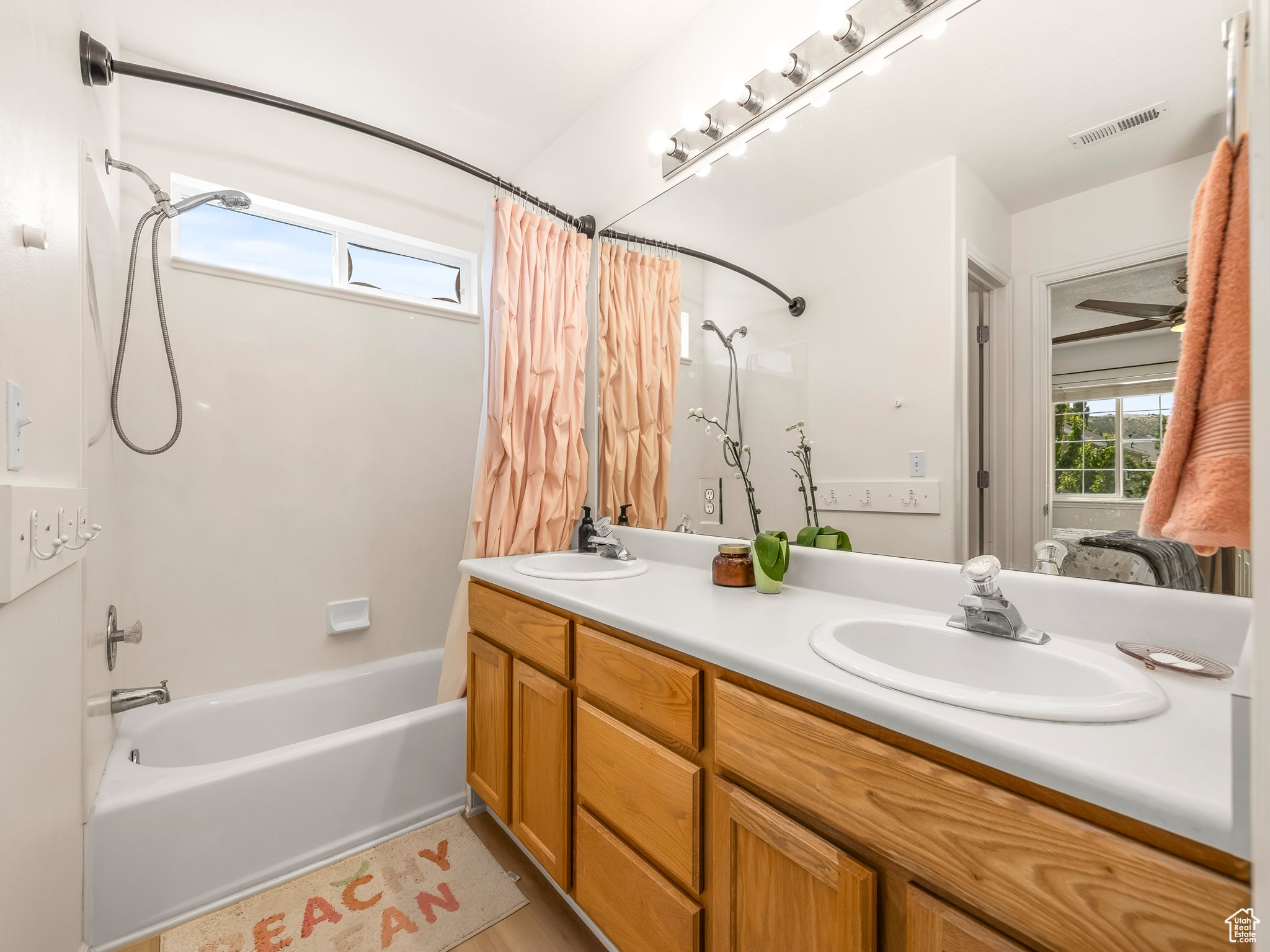 PORTERS CROSSING - Residential