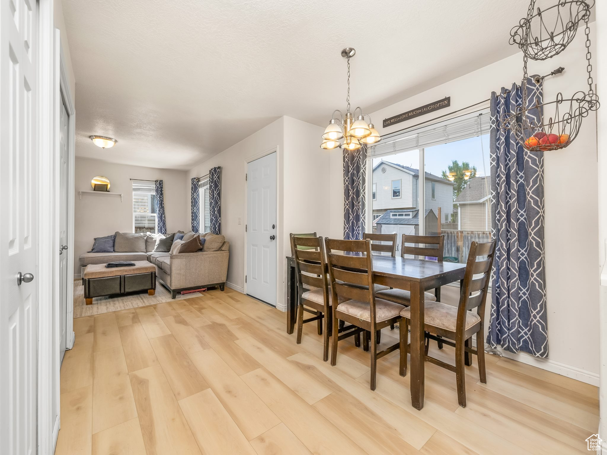 PORTERS CROSSING - Residential