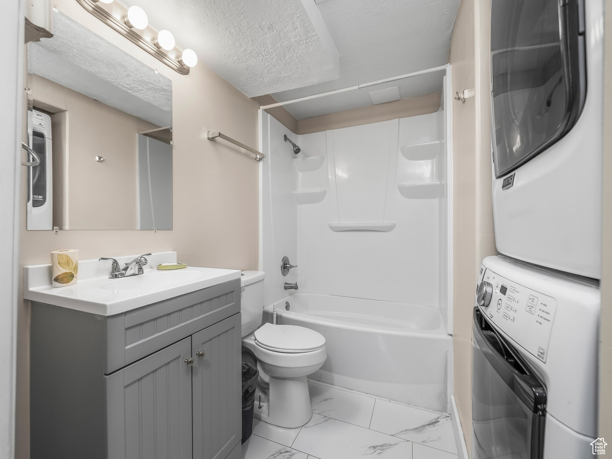 PORTERS CROSSING - Residential