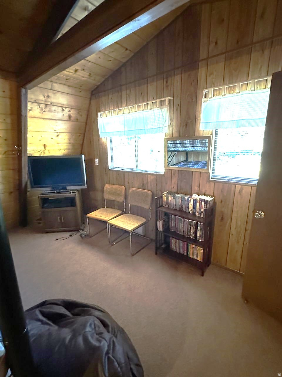 PINE MEADOWS RANCH - Residential