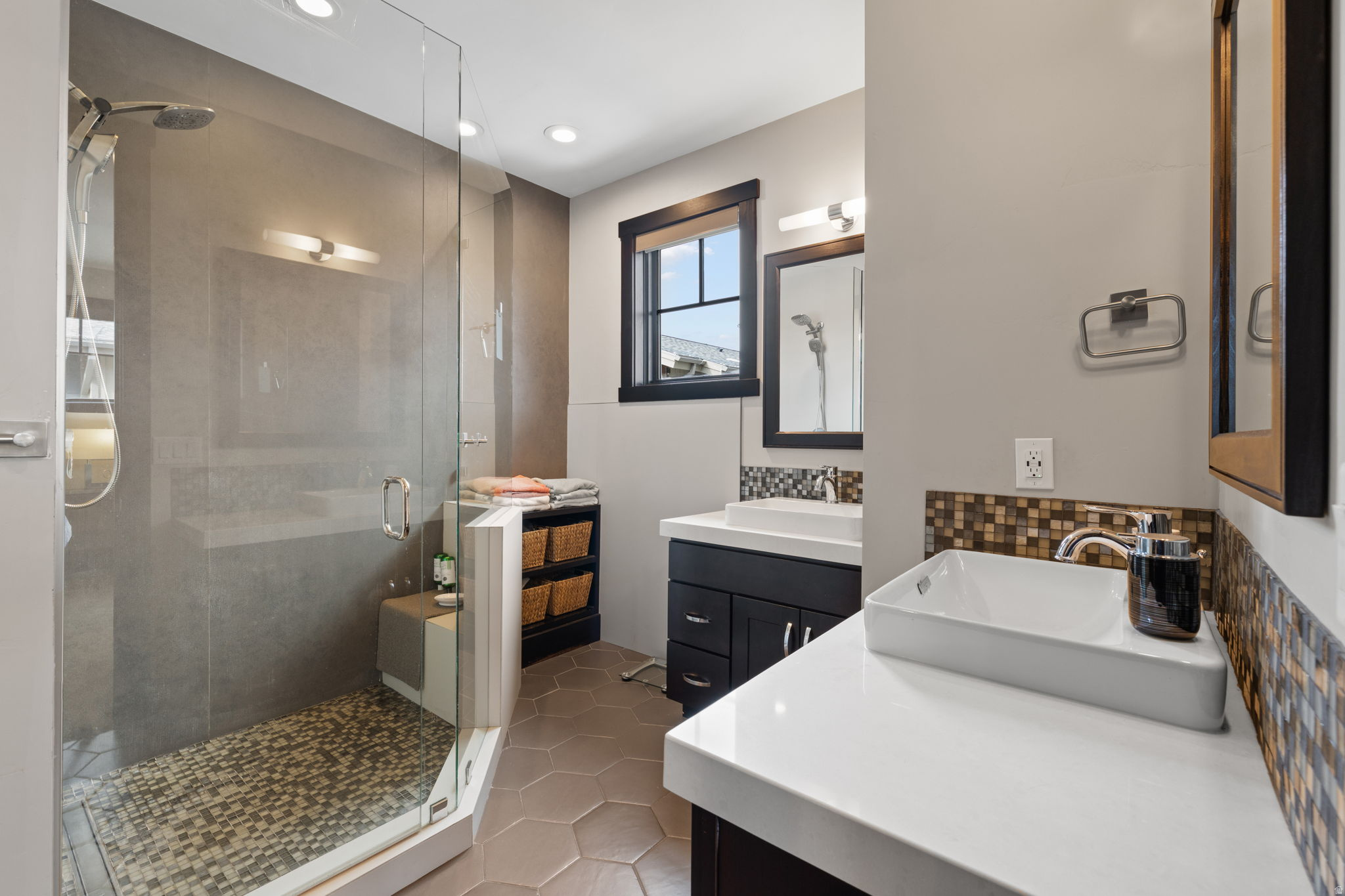 BLACKSTONE RESIDENCES - Residential