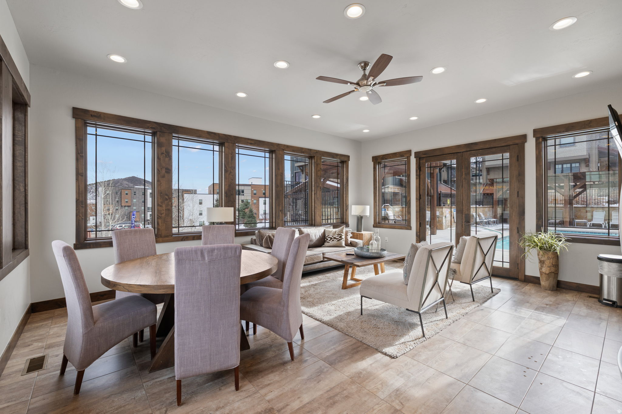 BLACKSTONE RESIDENCES - Residential