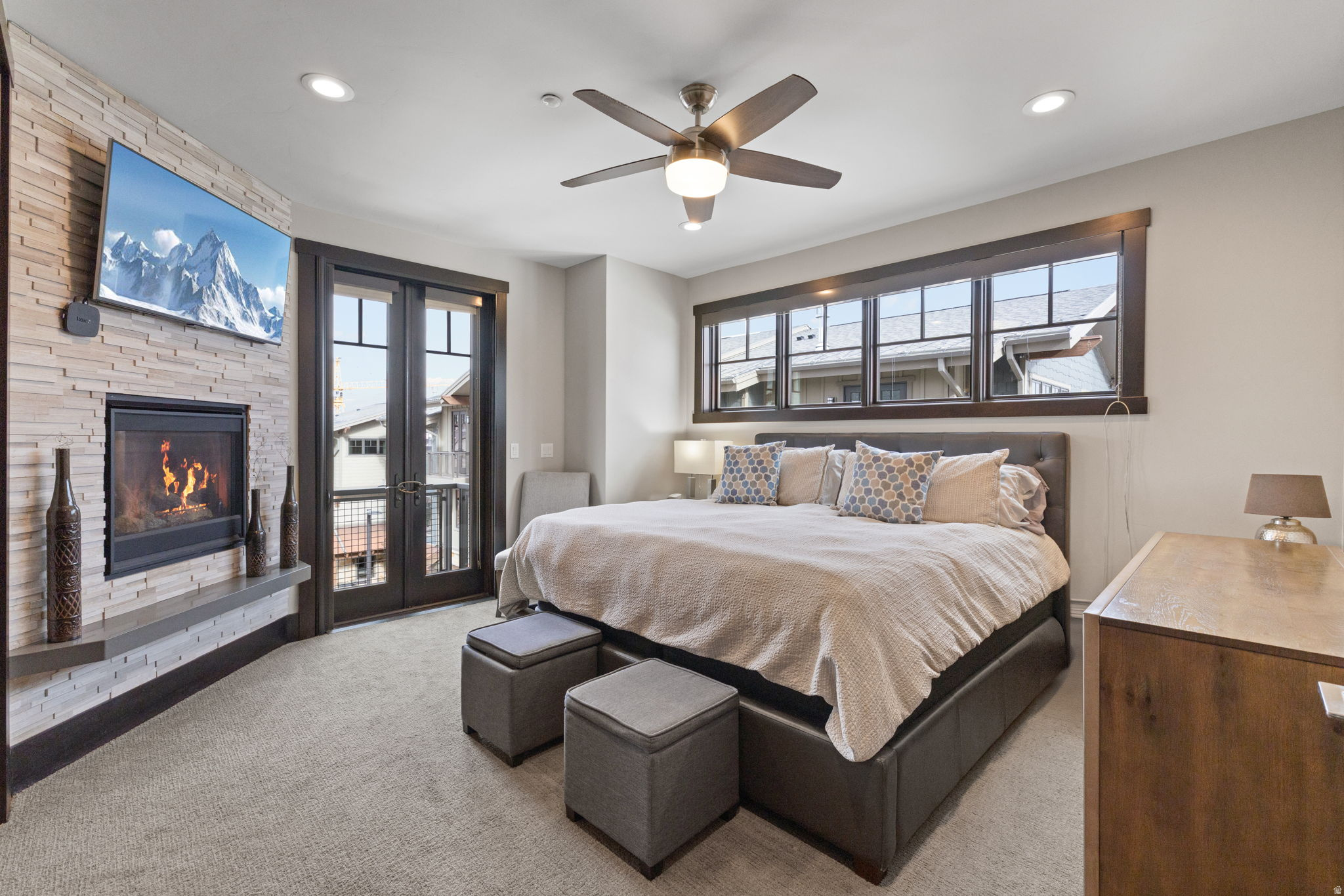 BLACKSTONE RESIDENCES - Residential