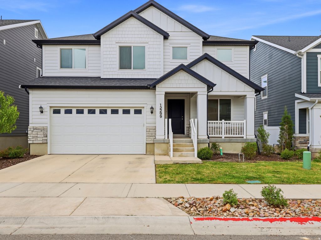 Photo of 12299 S BOGGS WAY, Herriman, UT 84096 (MLS # 2152935)