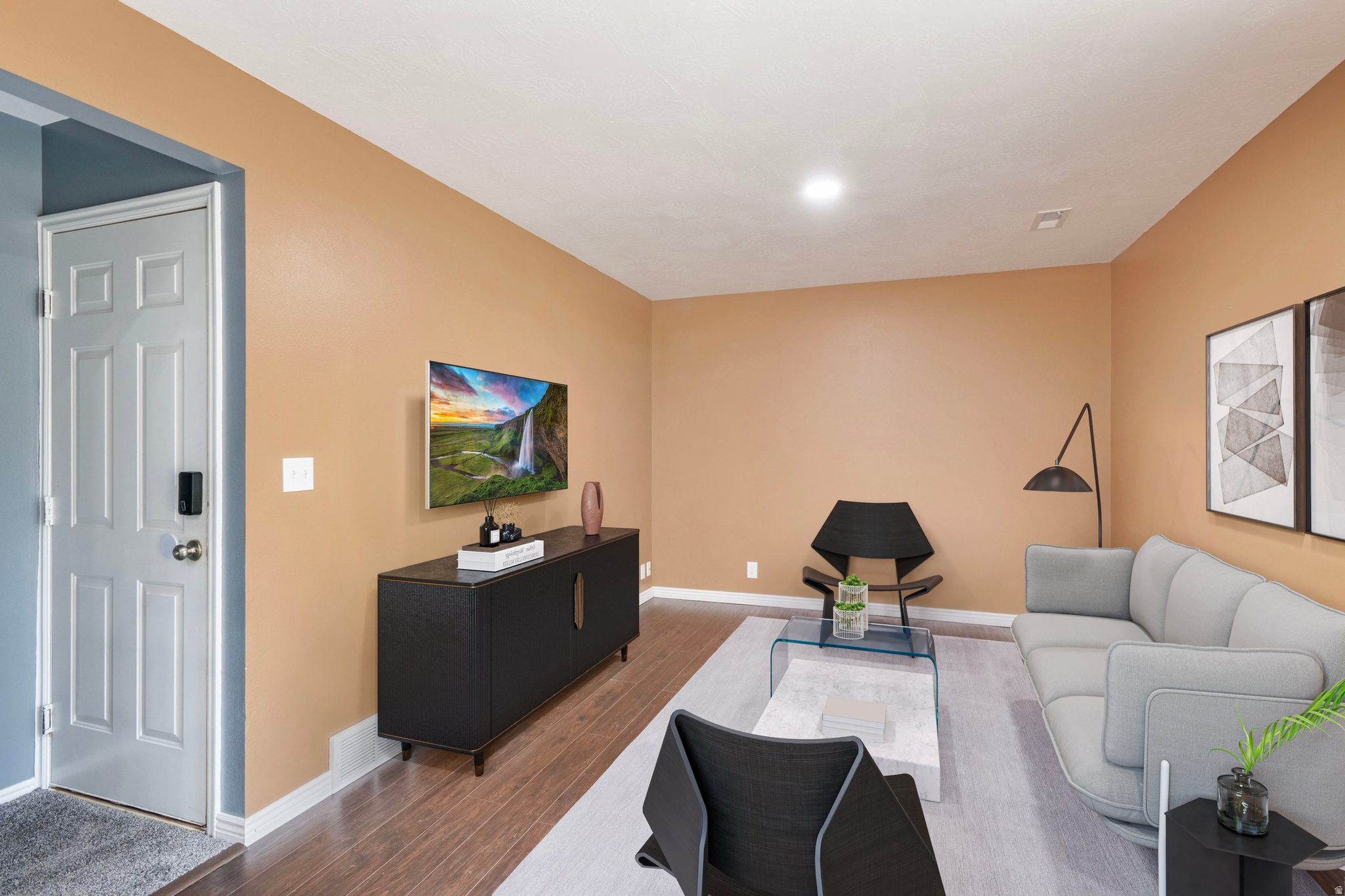 IRON WOOD - Residential