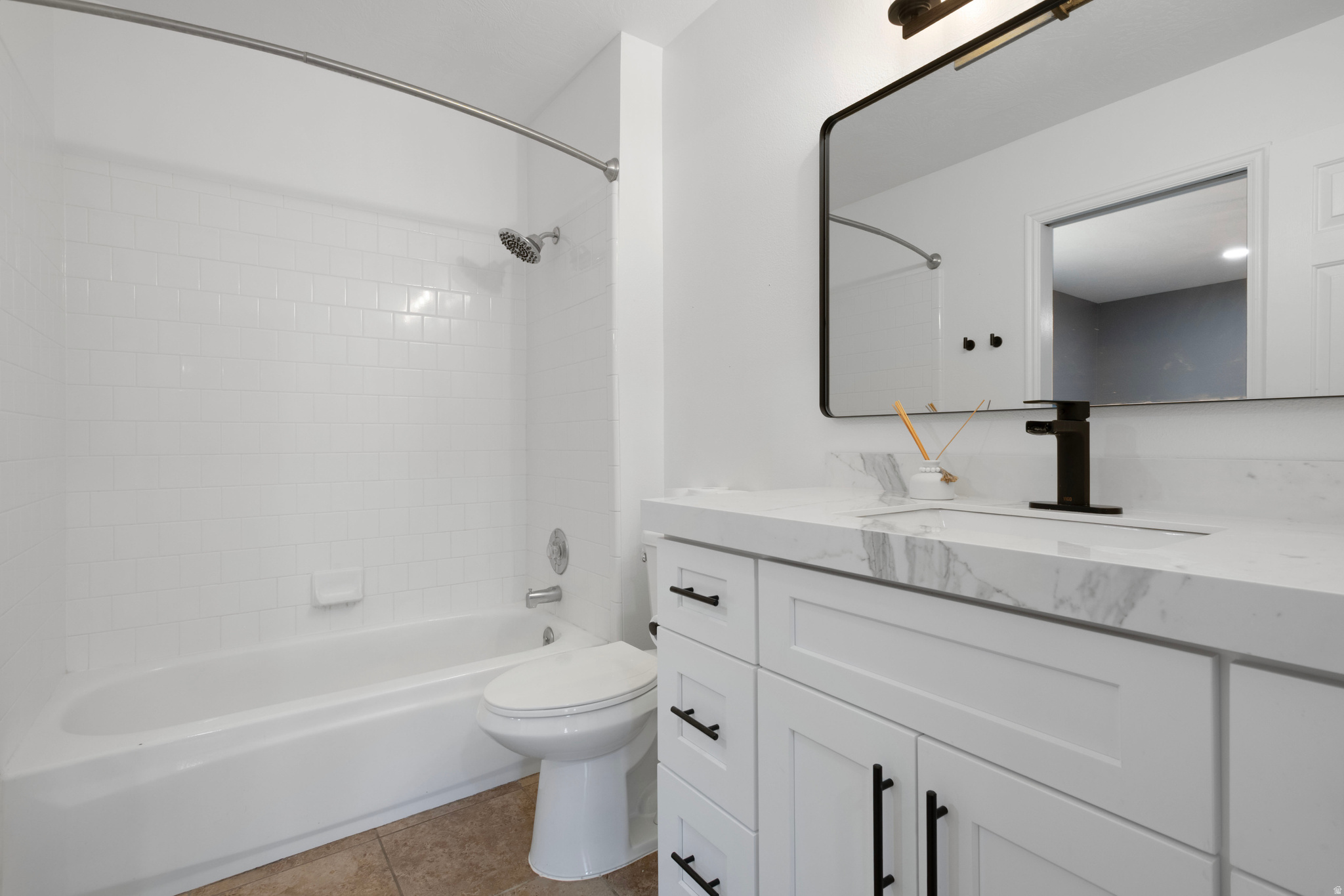 IRON WOOD - Residential