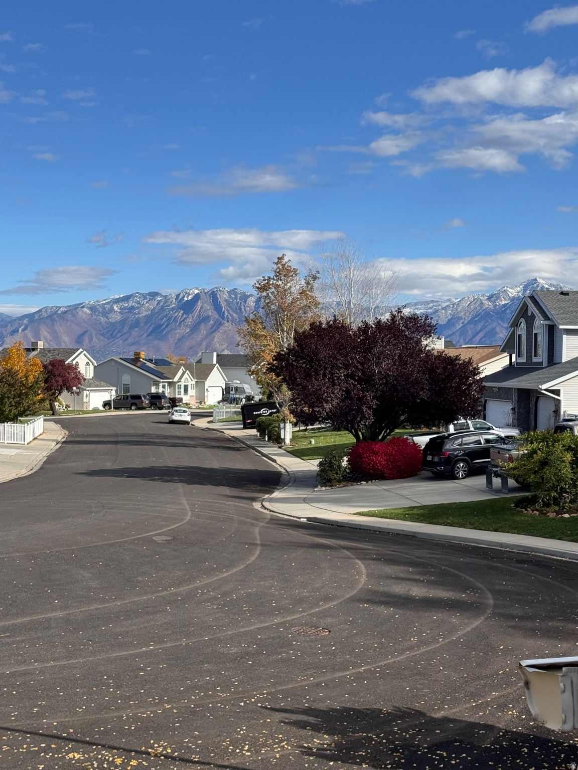 IRON WOOD - Residential