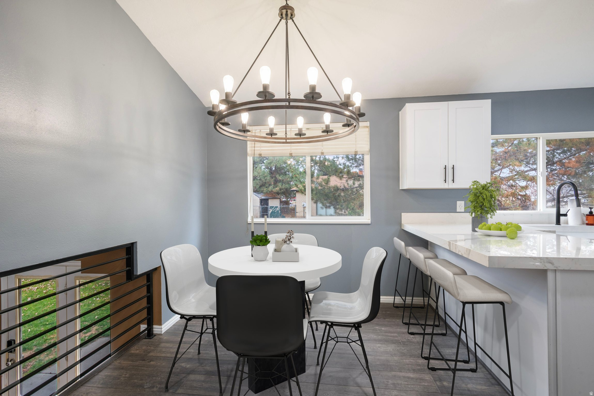 IRON WOOD - Residential