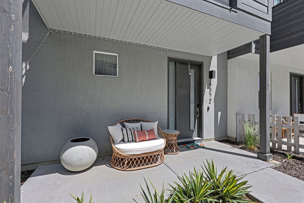 Photo of 6372 W BIRCH RUN RD, South Jordan, UT 84009 (MLS # 2141478)